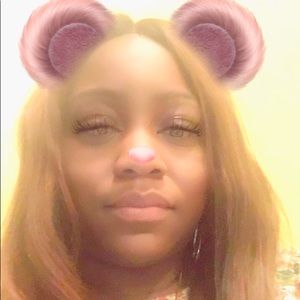 Meet your Posher, Alexandra